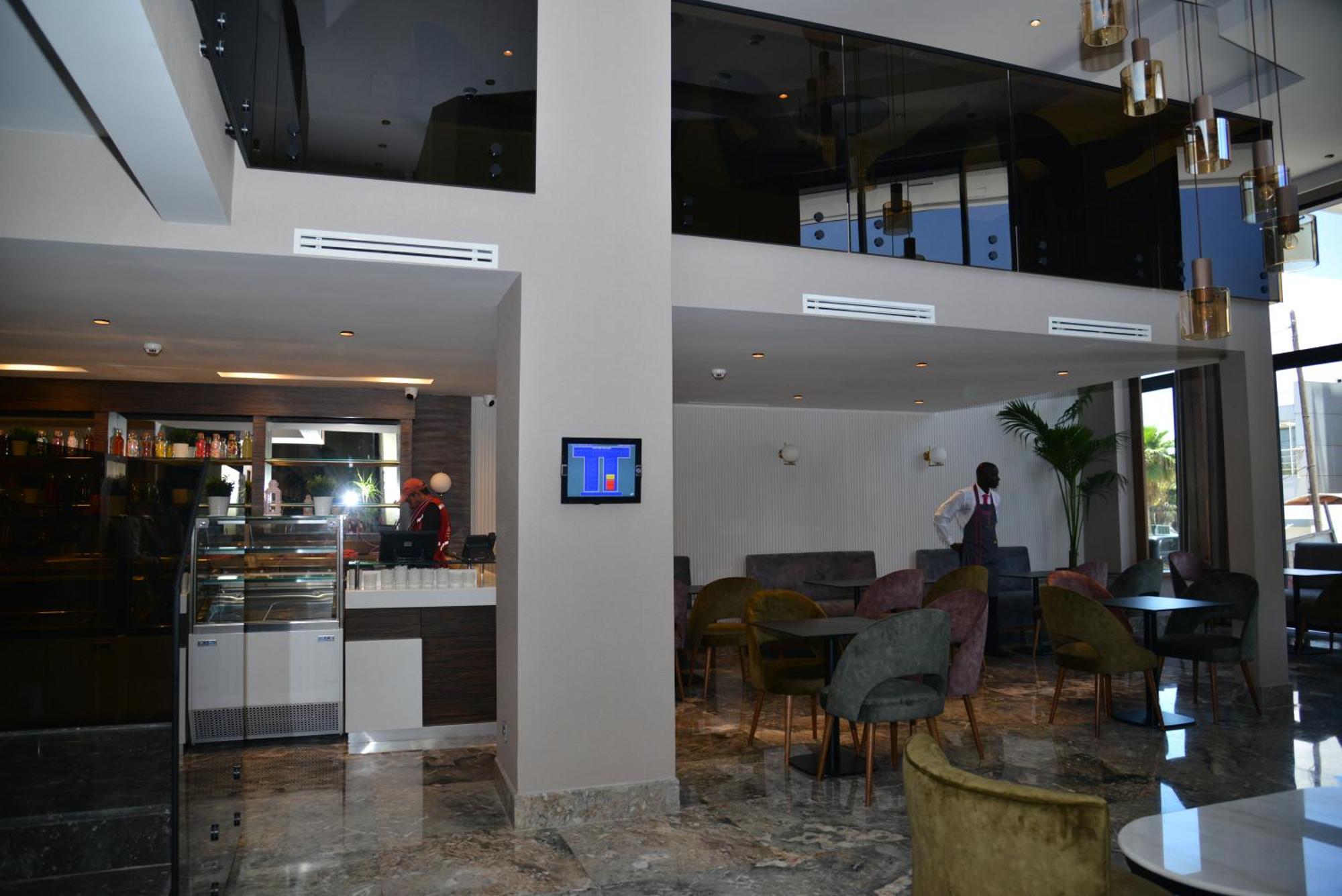 Privilege Oasis Hotel 3*